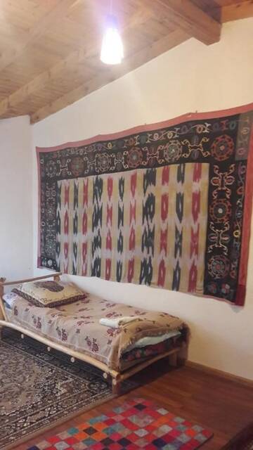Фото номера Трехместный номер Гостевой дом Guest House Guljan г. Bokonbayevo 5